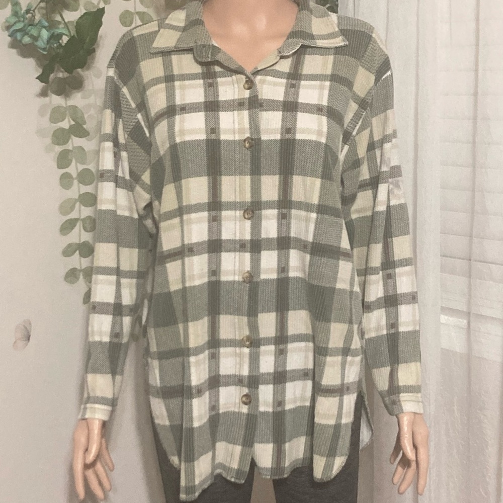 🌸 Sz XL Plaid Shirt